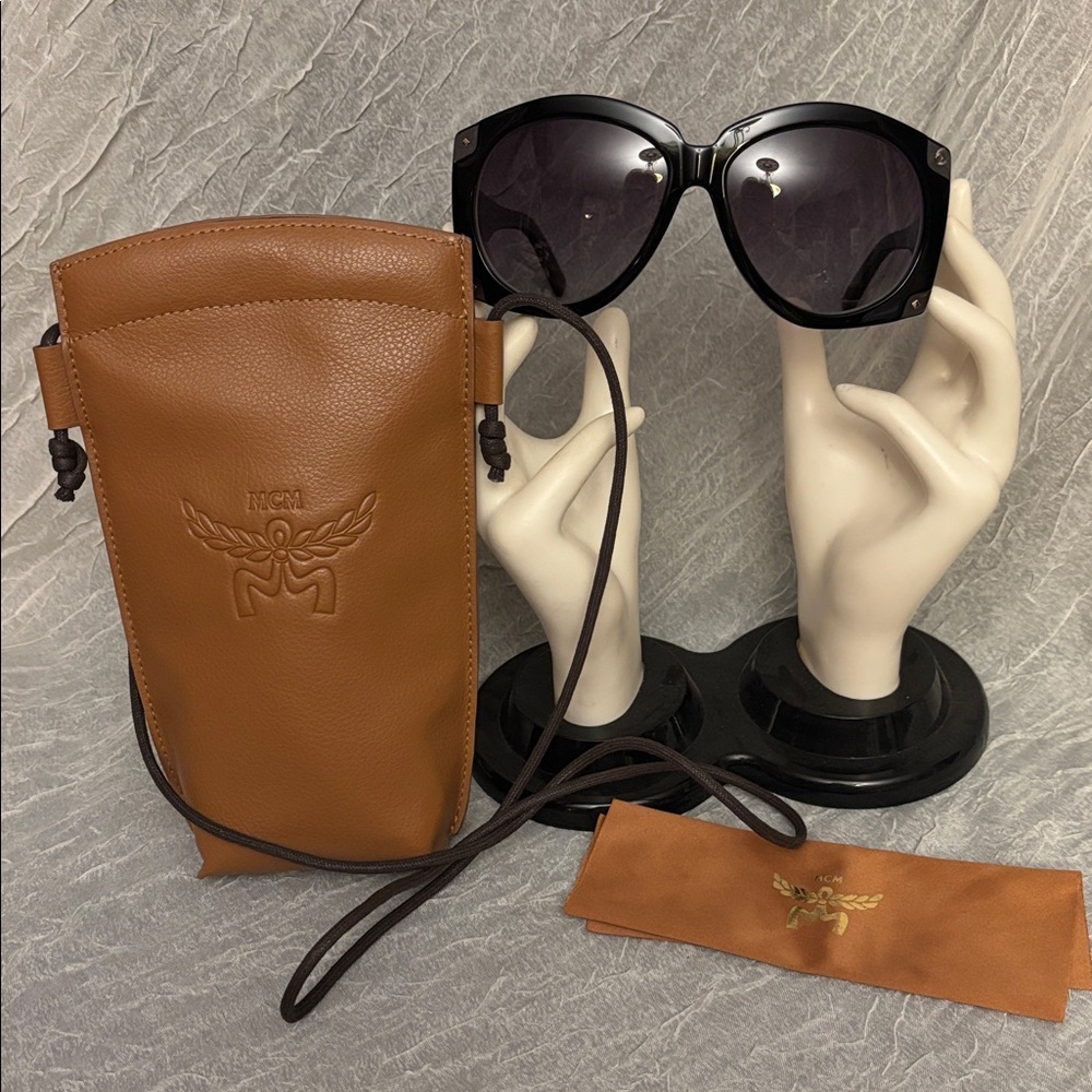 MCM MW0005 Black Oversized Butterfly Sunglasses - Made in Italy + Case NWOT